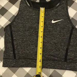 NIKE PRO HYPERCOOL Women’s TANK TOP DRI FIT CROPPED GREY BLACK MESH Size Small thumbnail 8