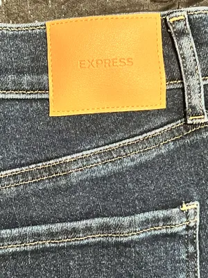 Womens sz8 NWT Express 70's Flare Midrise Hyper Sculpt/Hyper Stretch Jeans thumbnail 9
