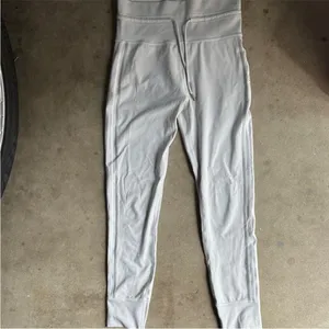 Vuori Light Gray Side-Seam Leggings thumbnail 3
