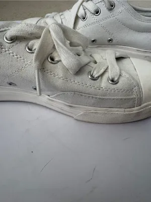Simple Women's White Canvas Lace-Up Sneakers thumbnail 5