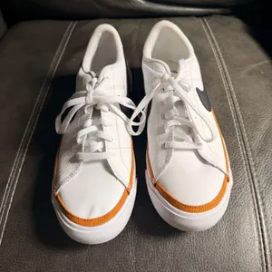 Nike Court Legacy Sneakers White Tan Low Top Casual Everyday Women's 8 or 6.5Y thumbnail 11