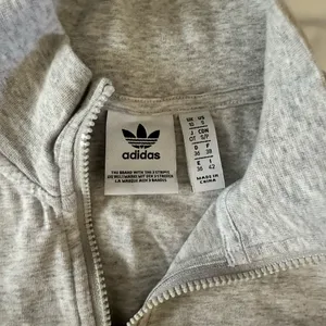 Adidas Originals Tank Top Logo Play Cropped Light Gray Heather Size Small thumbnail 6
