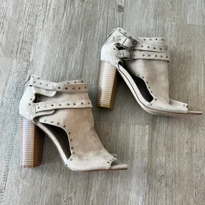 Womens JustFab Studded Beige Ankle Boots - 10 thumbnail 4