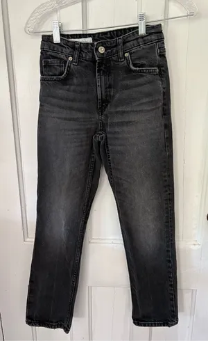 Zara Women’s Washed Black Slim Straight Jeans size 0 inseam 24 thumbnail 1