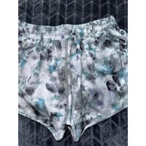 Lululemon Hotty Hot Low-Rise Lined Short Kaleidofloral Multi/Blue Cast Size‎ 6 thumbnail 5