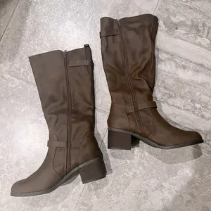 Bella Vita Baina Block Heel Tall Boots, Brow Size 11M New in Box Retail $110 thumbnail 7