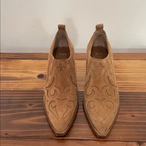 Marc Fisher Charly Suede Western Booties Size 6M thumbnail 4