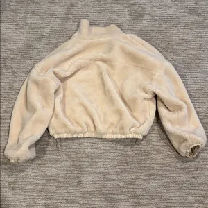 Women's Cream Fleece Jacket Size 2 thumbnail 2