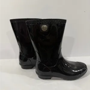 UGG Black Glossy Rain Boots Size 6 Waterproof Rubber Mid Calf thumbnail 2