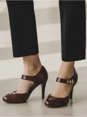 Michael Kors Burgundy Black Leather Heels 3.5in Size 6.5 thumbnail 1