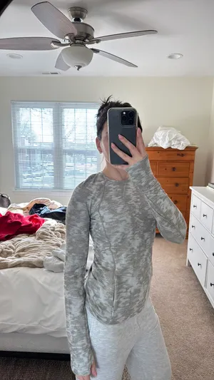 Lululemon Top thumbnail 6