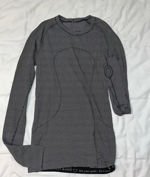 Lululemon Rugby Stripe Heathered Run Swiftly Long Sleeve Crew Neck Top Size 6 thumbnail 1
