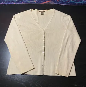 Esperanto Cream V-Neck Button-Front Women's Cardigan thumbnail 1