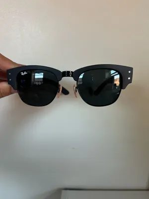 Ray-Ban Sunglasses thumbnail 3