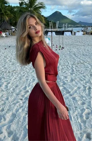Zara maxi dress Burgundy Sleeveless cut out satin effect evening wedding summer thumbnail 3
