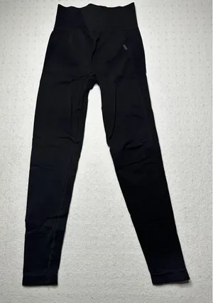 Gymshark Black High-Rise Seamless Leggings – Size Small thumbnail 1