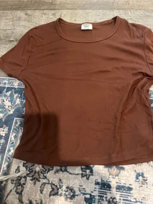Sunday best Brown Scoop Neck Crop Tee thumbnail 7