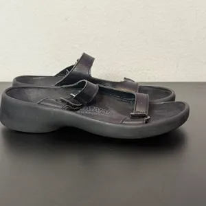 Tatami Birkenstock Platform Sandals Womens 9 Black Leather Double Strap Slides thumbnail 14