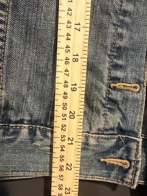 Old Navy Womens M Denim Jacket Distressed Light Wash Trucker Y2K Grunge thumbnail 3