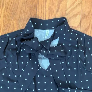 Halara Womens Black White Polka Dot Tie Neck Sleeveless Blouse Size XS NWOT thumbnail 3