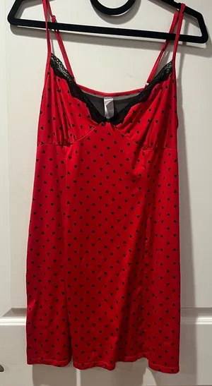 Secret Treasures Red Chemise with Black hearts thumbnail 1