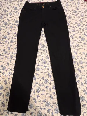 Late Spade womens 25 Black denim skinny jeans Broome Street model thumbnail 3