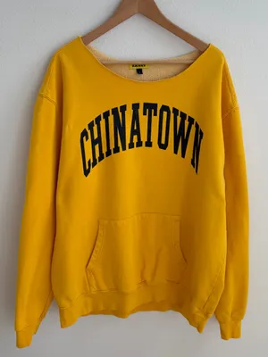 Market Studios Chinatown Yellow Off-the-Shoulder Graphic Sweatshirt Pullover Siz thumbnail 1