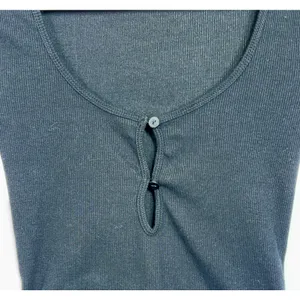 Abercrombie & Fitch Soft AF Black Ribbed Knit Keyhole Short Sleeve Blouse Sz XS thumbnail 5