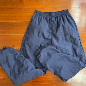 Vintage 90s Reebok Navy Nylon Track Pants Lined Zip Ankle Sz L 💚🎀 thumbnail 4