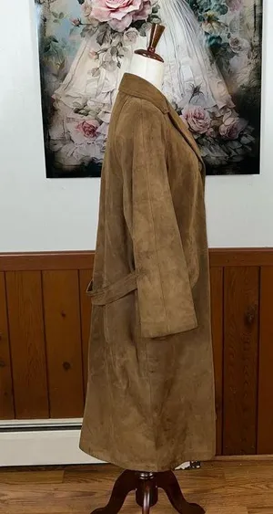 Nice Vintage 90s Stuart’s Tan Suede Trench Coat! thumbnail 3