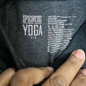 PINK Victoria’s Secret yoga pants - gray/black - Size Large DRAWSTRING MISSING thumbnail 5