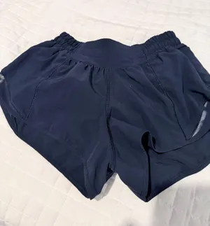 Lululemon Shorts thumbnail 1