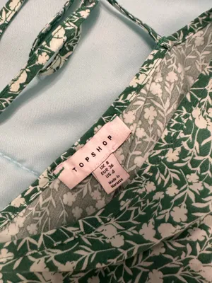 Topshop Green Floral Puff Sleeve V-Neck Blouse thumbnail 5