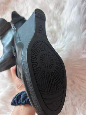 UGG ALEXIS Black Wedge Boots Women Size US 9 leather stylish thumbnail 5