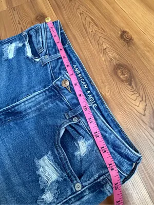 American Eagle Distressed Stretch Mom Jeans Raw Frayed Hem Blue Denim Size 8 thumbnail 9