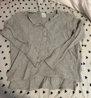 American Eagle Grey Long Sleeve thumbnail 1
