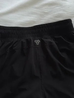 Aritzia TnAction Black Active Shorts - 2XS thumbnail 5