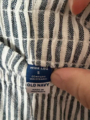 Women’s blue and White Striped wide leg women and Wind pant Old Navy Small thumbnail 2