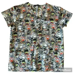 Halloween V-neck Scrub Top Owls Bats Witches Two Pockets Size Medium Medical Vet thumbnail 1