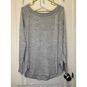 Athleta Pose Top Women’s Marl Grey Long Sleeve Heather Tunic High Low Hem Medium thumbnail 2