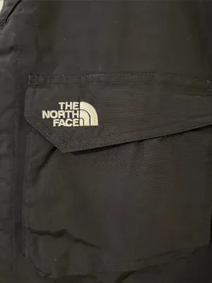 The North Face Black Ski Snow Pants size SP inseam 30” lots of pockets thumbnail 3