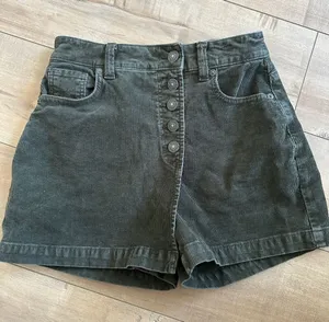 American Eagle Outfitters Corduroy Button-Front Skort in Olive Sz 00 thumbnail 1