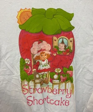 Strawberry Shortcake & Custard Cat Strawberry Cottage Tee M thumbnail 2