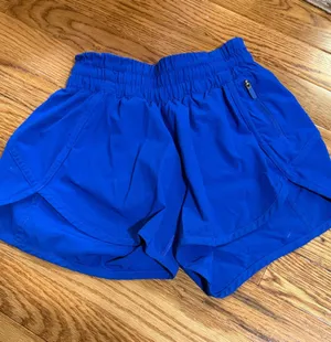 Lululemon Shorts thumbnail 1