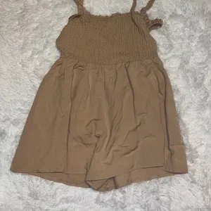 NWT Pacsun Romper Smocked Spaghetti Strap Open Back Jumpsuit size Large thumbnail 2