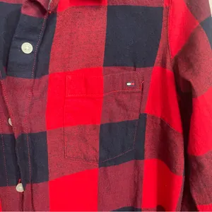 Tommy Hilfiger Cotton Flannel Button down navy and red checkered thumbnail 5