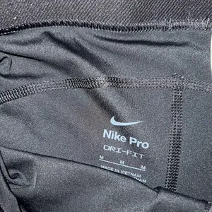 Nike Pro Shorts in Black Size Medium thumbnail 9