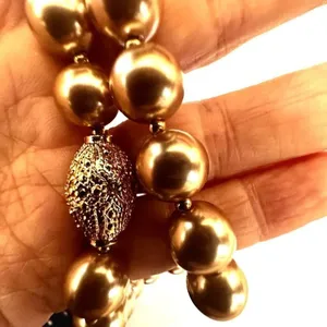 NWT Avon vintage gold tone beaded necklace thumbnail 12