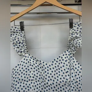 H&M Polka Dot Ruffle Strap Top Small NWT White Blue Sweetheart‎ Blouse thumbnail 4