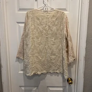 John Mark Cream Eyelet Embroidered Velvet Tunic Top Bell Sleeve Scalloped‎ Hem L thumbnail 6